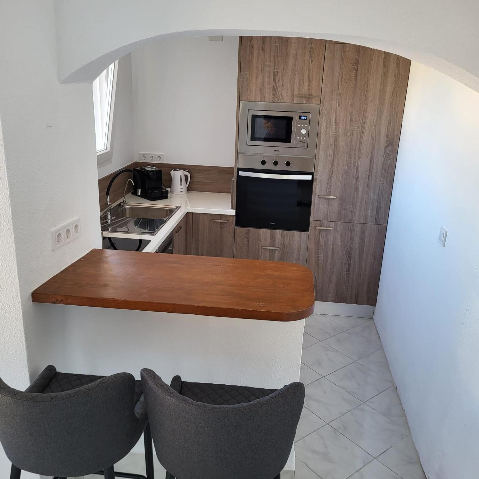 Casa Veintiuno En Calp Apartment Exterior photo